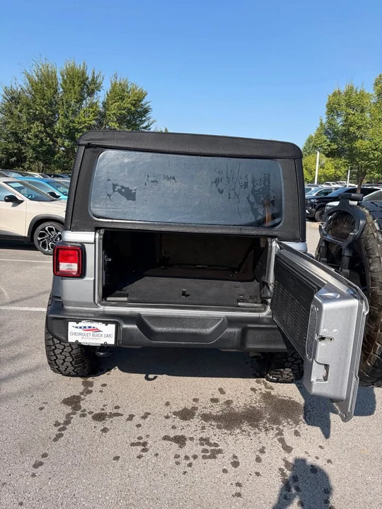 2019 Jeep JL Wrangler - Image 7 of 16