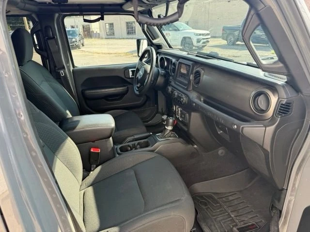 2019 Jeep JL Wrangler - Image 13 of 20