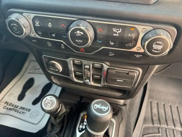 2019 Jeep JL Wrangler - Image 15 of 20
