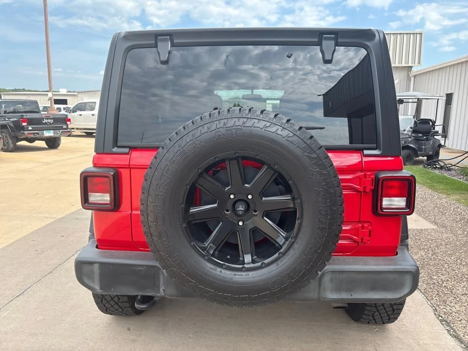 2019 Jeep JL Wrangler - Image 10 of 20