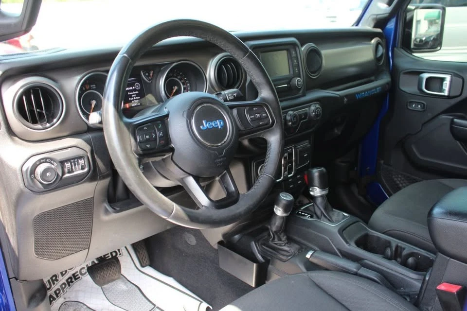 2019 Jeep JL Wrangler - Image 17 of 20
