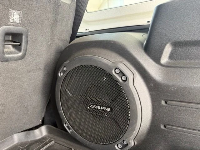 2019 Jeep JL Wrangler - Image 11 of 20