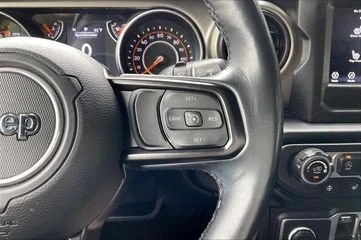 2019 Jeep JL Wrangler - Image 19 of 20