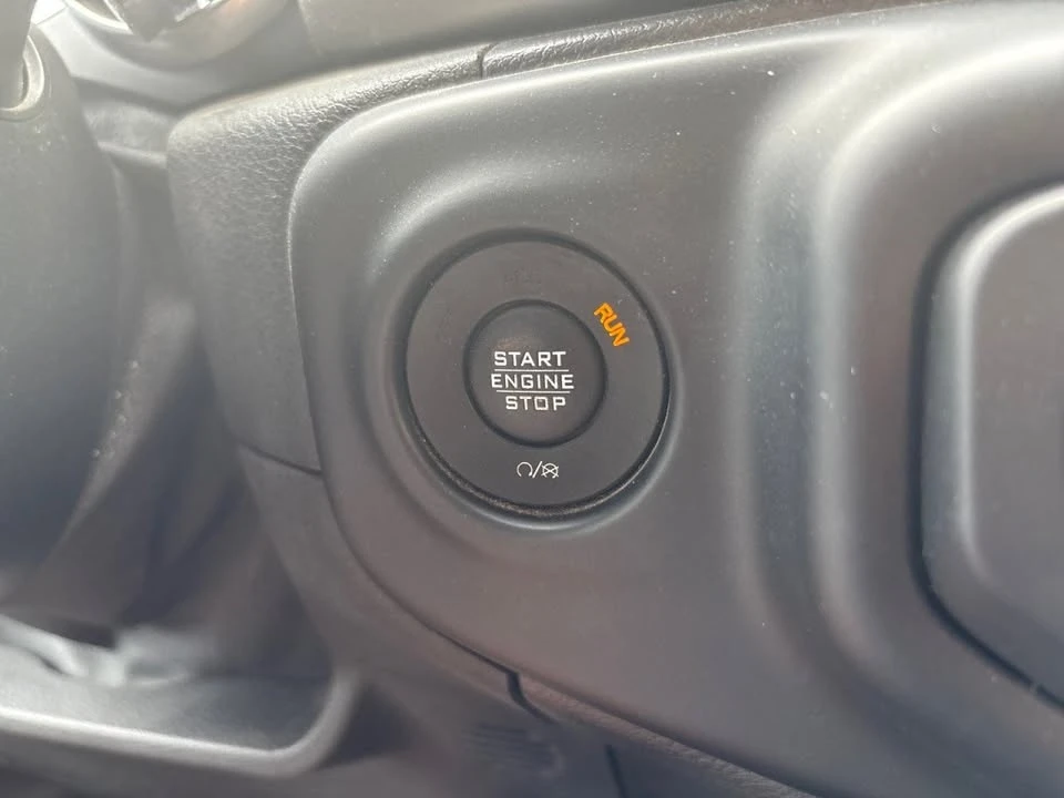 2019 Jeep JL Wrangler - Image 17 of 20