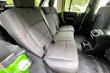 2019 Jeep JL Wrangler - Image 9 of 20