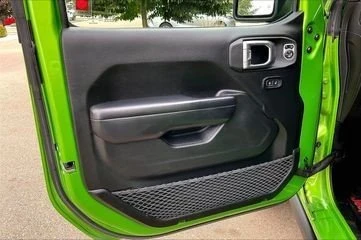 2019 Jeep JL Wrangler - Image 12 of 20