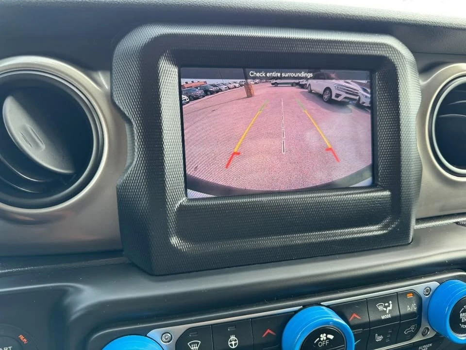 2019 Jeep JL Wrangler - Image 19 of 20