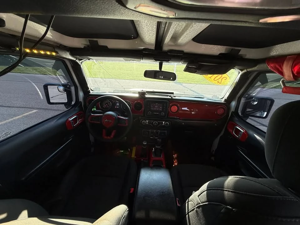 2019 Jeep JL Wrangler - Image 14 of 19