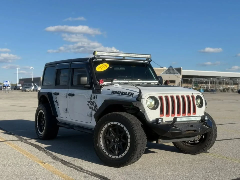 2019 Jeep JL Wrangler - Image 3 of 19