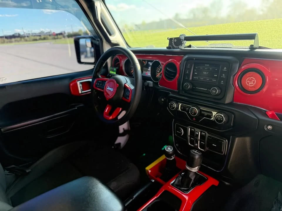 2019 Jeep JL Wrangler - Image 17 of 19