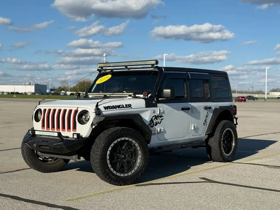 2019 Jeep JL Wrangler - Image 5 of 19