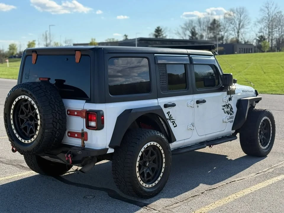 2019 Jeep JL Wrangler - Image 10 of 19