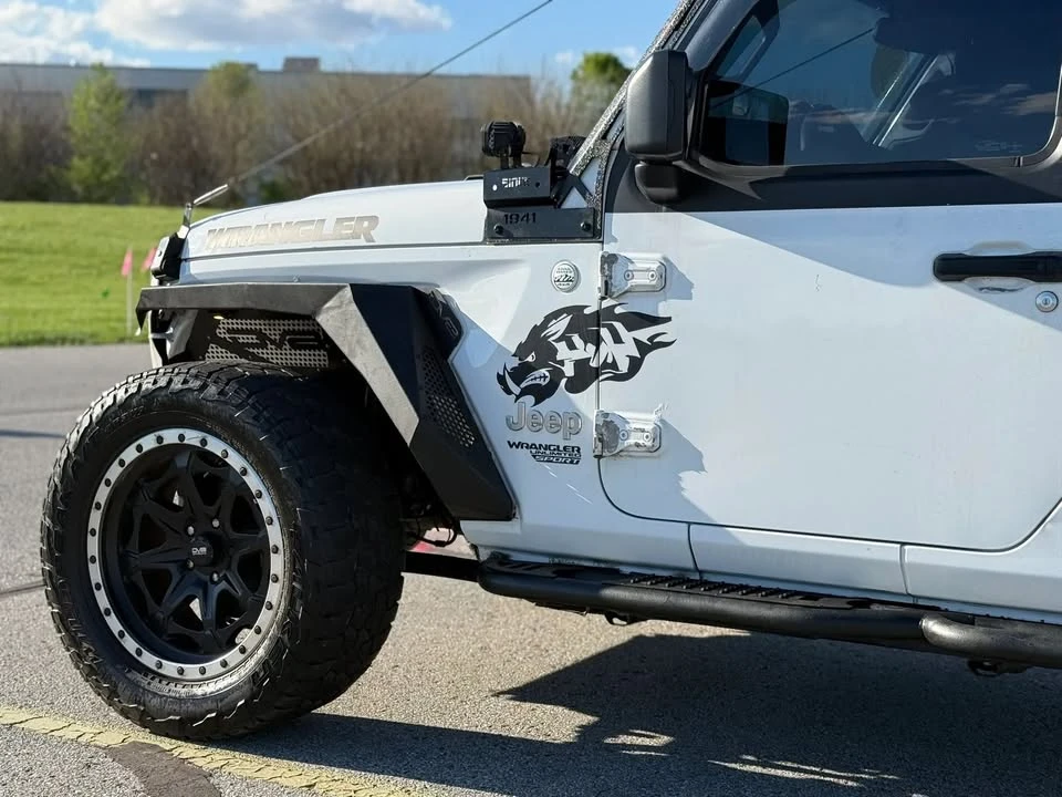 2019 Jeep JL Wrangler - Image 6 of 19