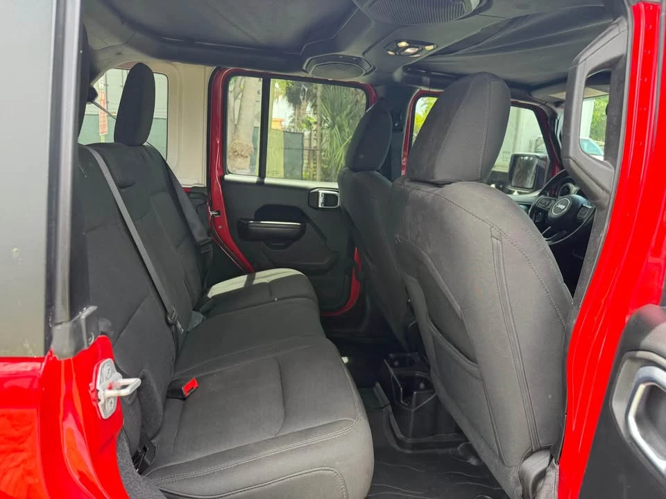 2019 Jeep JL Wrangler - Image 6 of 10