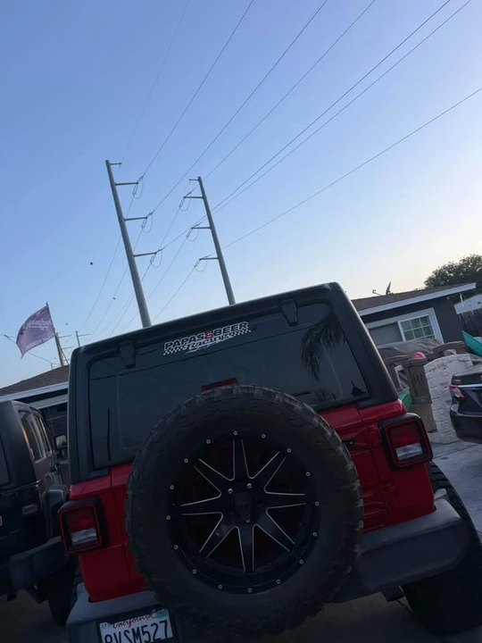 2019 Jeep JL Wrangler - Image 5 of 7