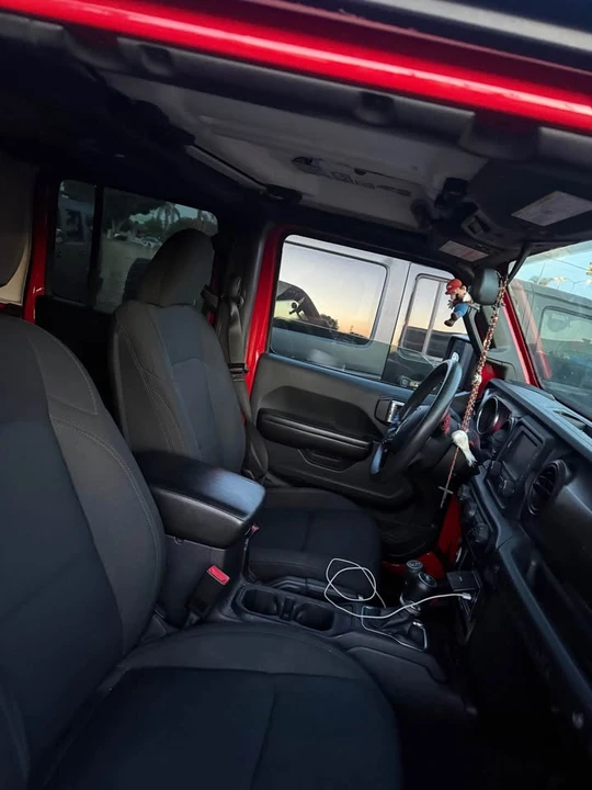 2019 Jeep JL Wrangler - Image 6 of 7