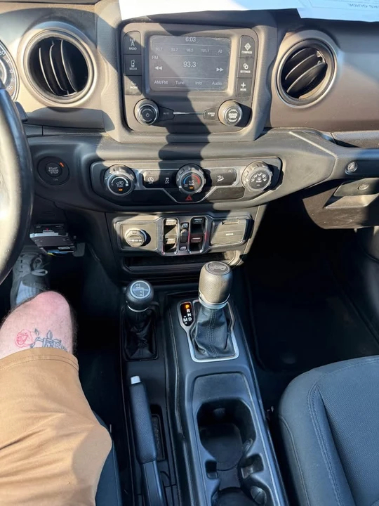 2019 Jeep JL Wrangler - Image 9 of 14