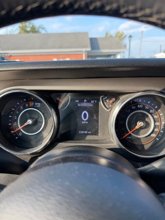 2019 Jeep JL Wrangler - Image 8 of 14