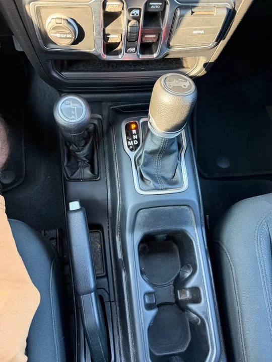 2019 Jeep JL Wrangler - Image 11 of 14