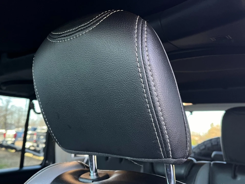2019 Jeep JL Wrangler - Image 13 of 21