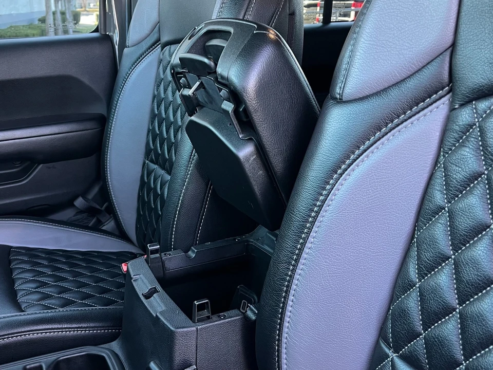 2019 Jeep JL Wrangler - Image 15 of 21