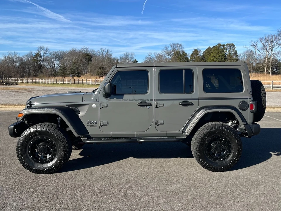2019 Jeep JL Wrangler - Image 8 of 21