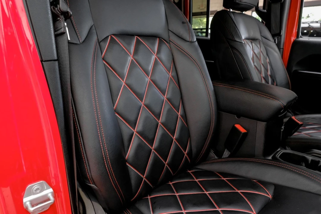 2019 Jeep JL Wrangler - Image 5 of 12