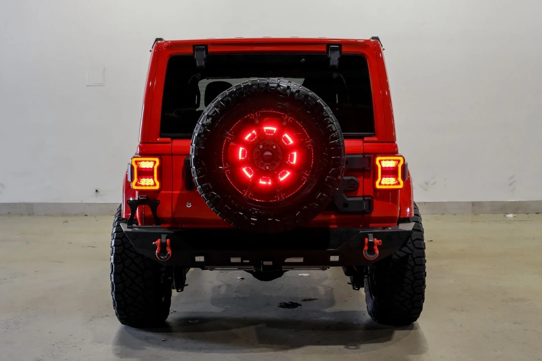2019 Jeep JL Wrangler - Image 11 of 12