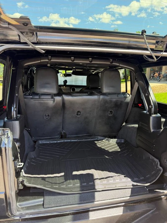 2019 Jeep JL Wrangler - Image 5 of 13
