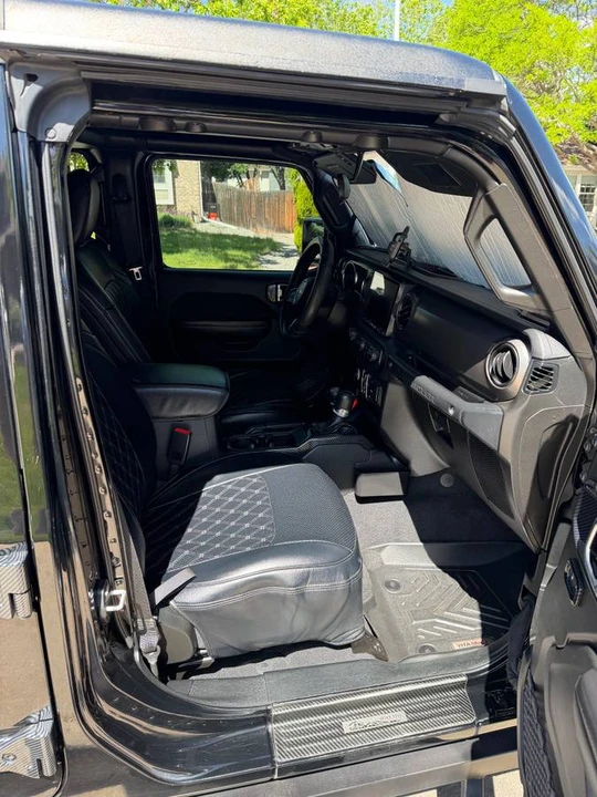 2019 Jeep JL Wrangler - Image 9 of 13