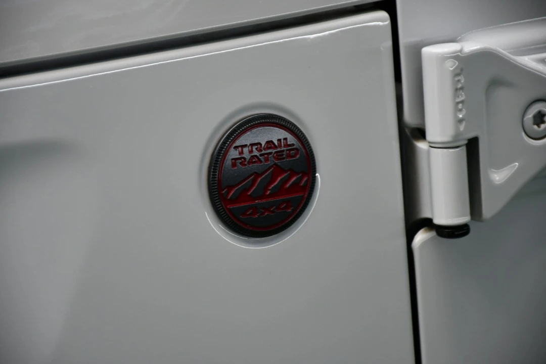 2019 Jeep JL Wrangler - Image 11 of 21