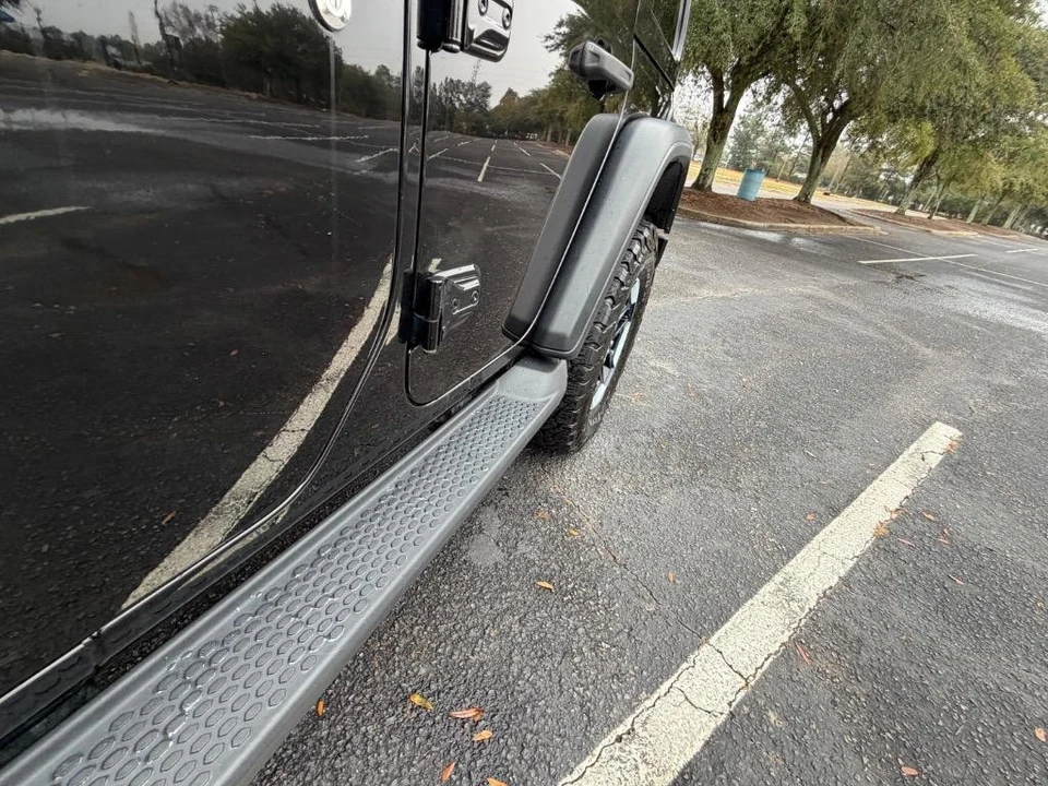 2019 Jeep JL Wrangler - Image 4 of 21