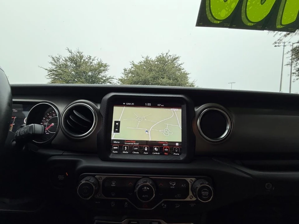 2019 Jeep JL Wrangler - Image 15 of 21