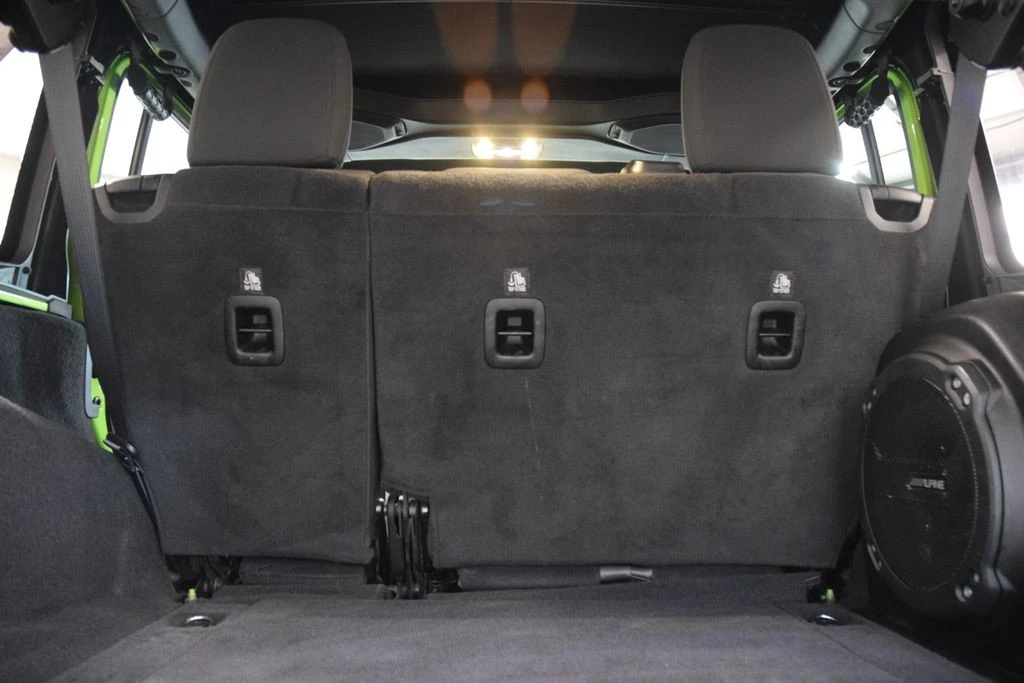 2019 Jeep JL Wrangler - Image 29 of 31