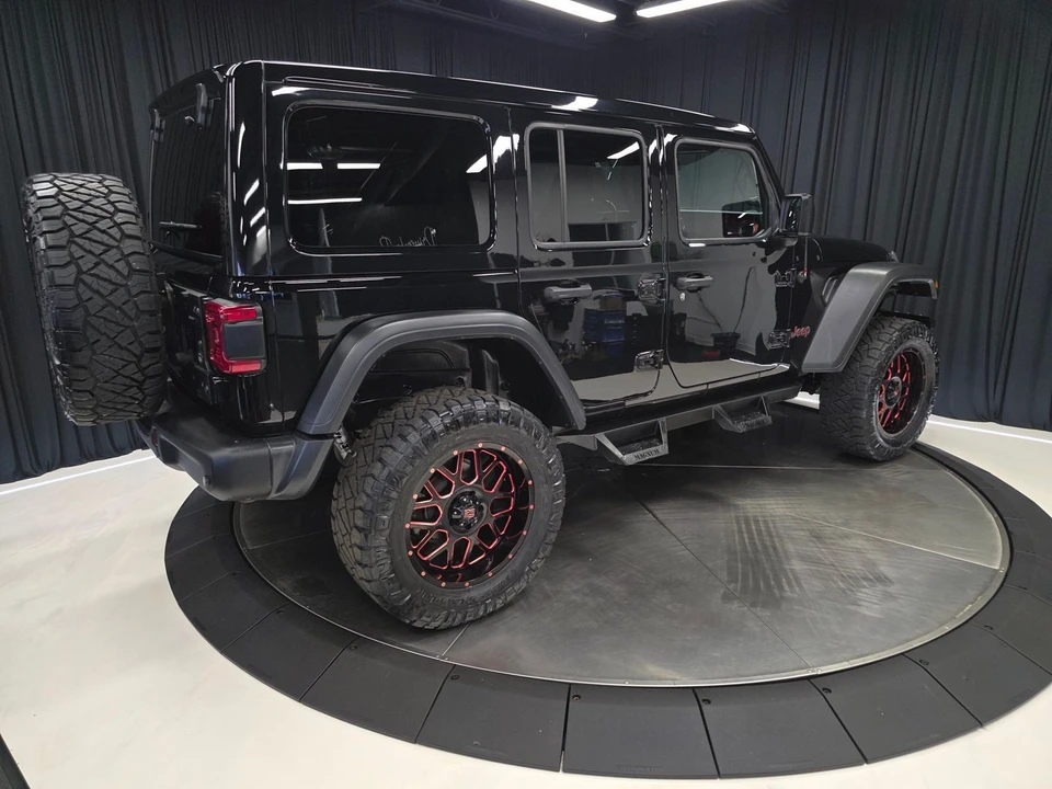 2019 Jeep JL Wrangler - Image 11 of 12