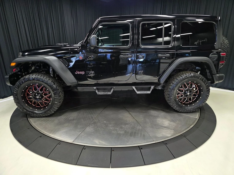 2019 Jeep JL Wrangler - Image 8 of 12