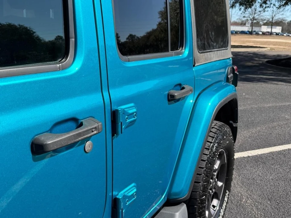 2019 Jeep JL Wrangler - Image 3 of 21