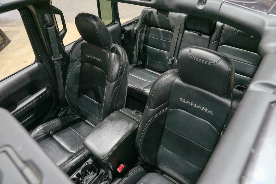 2019 Jeep JL Wrangler - Image 20 of 31
