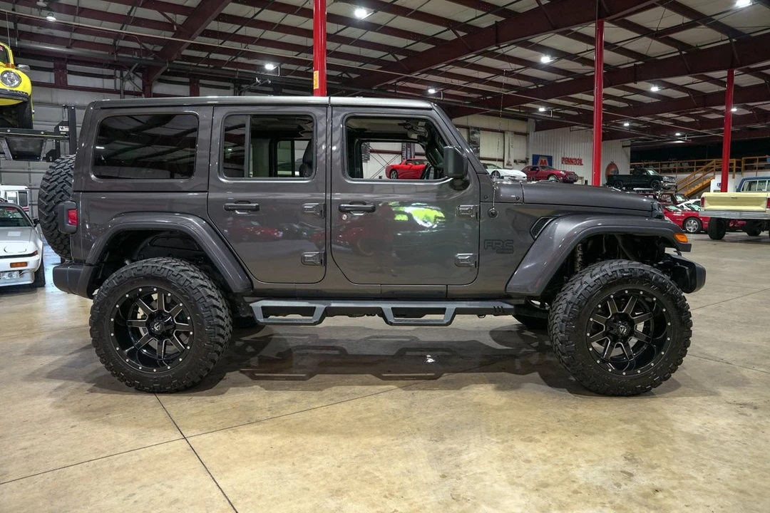 2019 Jeep JL Wrangler - Image 29 of 31