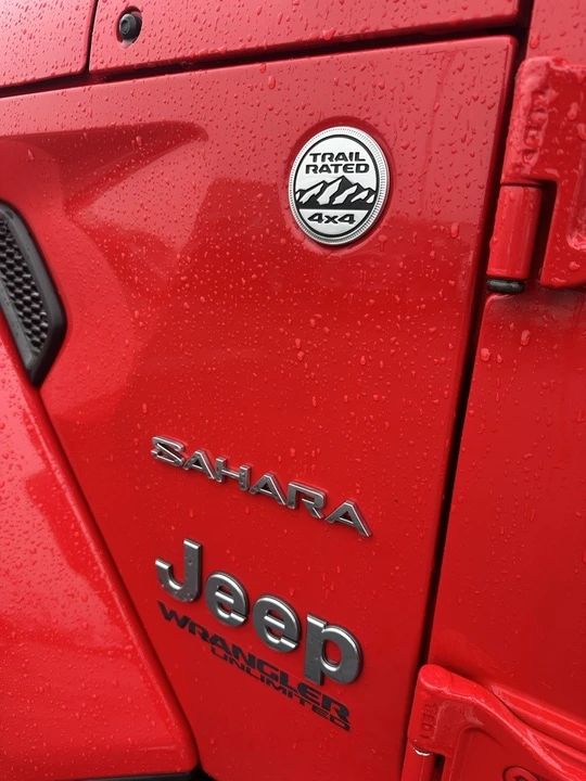 2019 Jeep JL Wrangler - Image 8 of 12