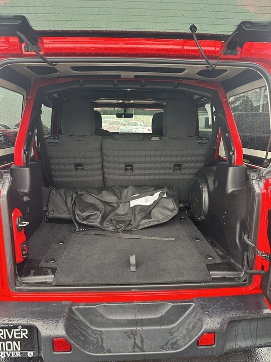 2019 Jeep JL Wrangler - Image 6 of 12