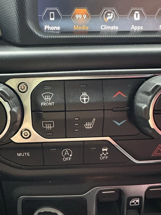 2019 Jeep JL Wrangler - Image 12 of 12