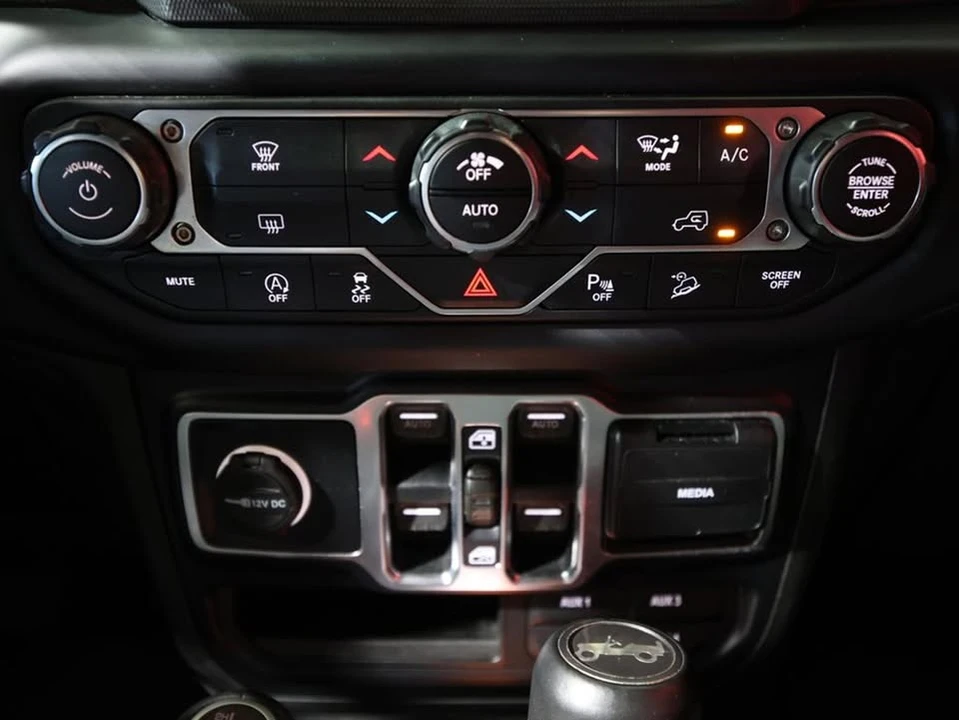 2019 Jeep JL Wrangler - Image 18 of 18