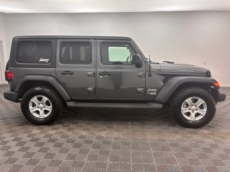 2019 Jeep JL Wrangler - Image 8 of 12