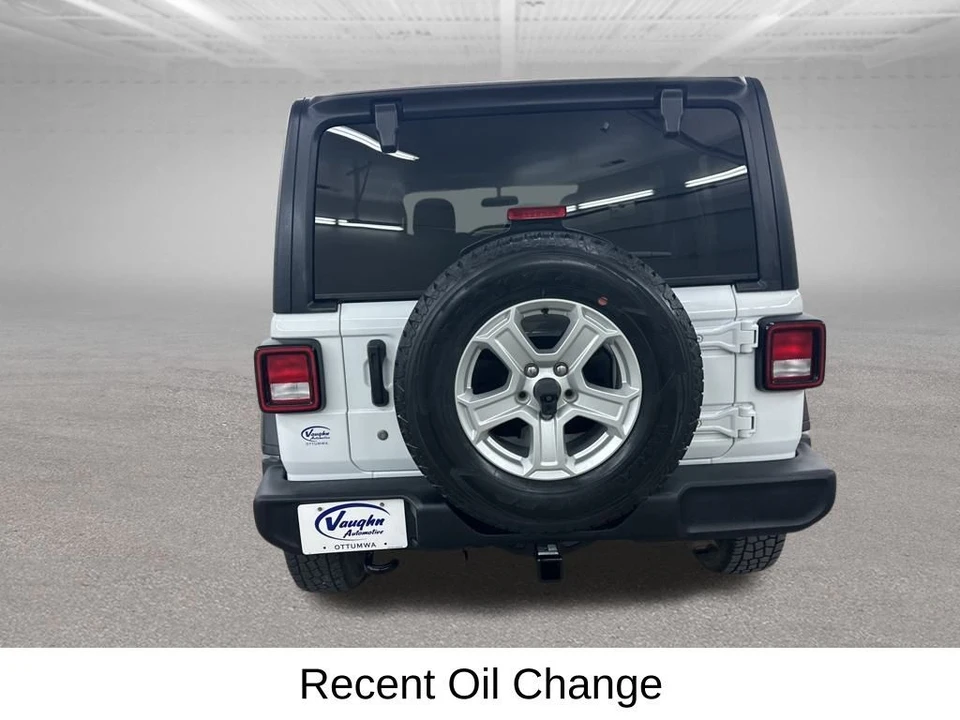 2019 Jeep JL Wrangler - Image 11 of 12