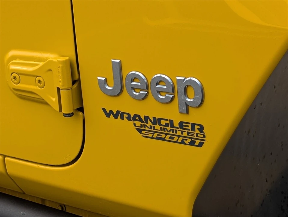 2019 Jeep JL Wrangler - Image 10 of 21