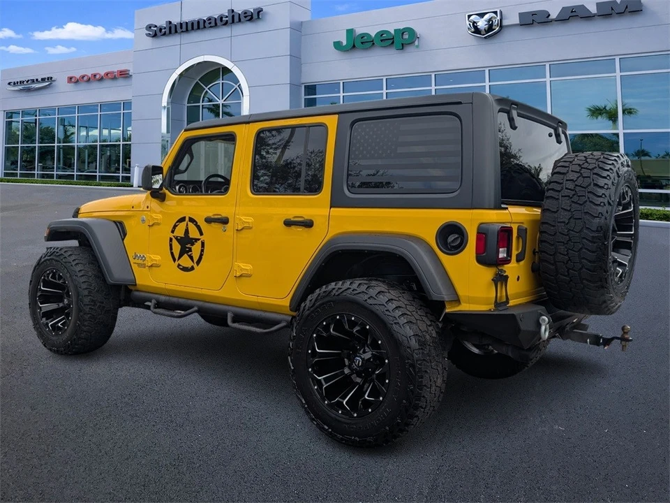 2019 Jeep JL Wrangler - Image 5 of 21