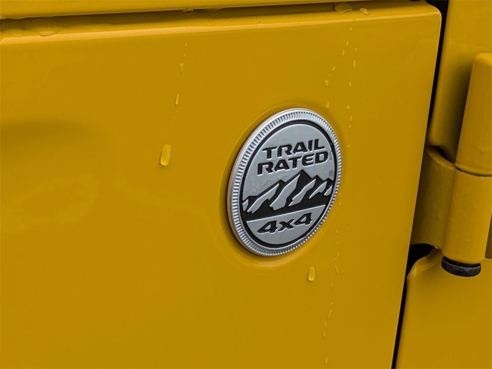 2019 Jeep JL Wrangler - Image 11 of 21