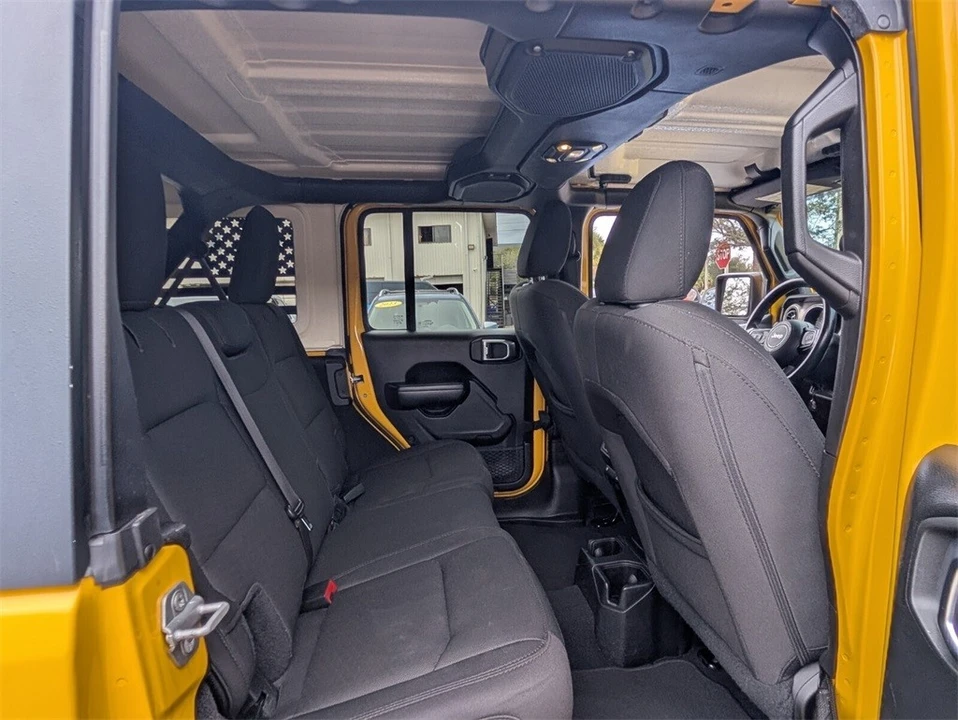 2019 Jeep JL Wrangler - Image 16 of 21