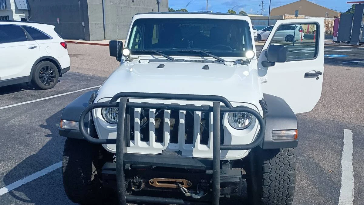 2019 Jeep JL Wrangler - Image 5 of 14